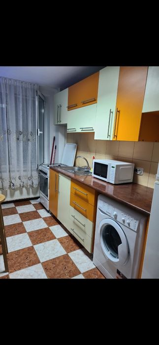 Închiriez apartament ultracentral English Park 2 camere
