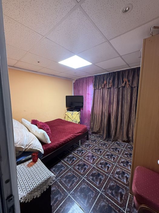 Apartament 2 camere, etaj 1, Micro 4 – centrală proprie, balcon, beci, mobilat – Lugoj