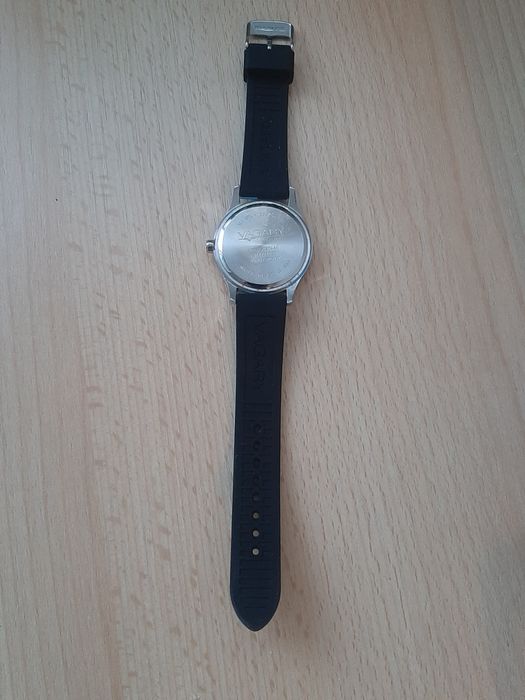 Ceas Vagary by Citizen (1012-S097444) – Curea silicon, stare excelentă/ Ceas damă Vagary by Citizen (1012-S092523) – Roz, curea silicon, WR 10 BAR