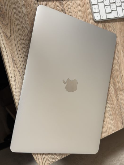 Macbook Air M1, 8/256