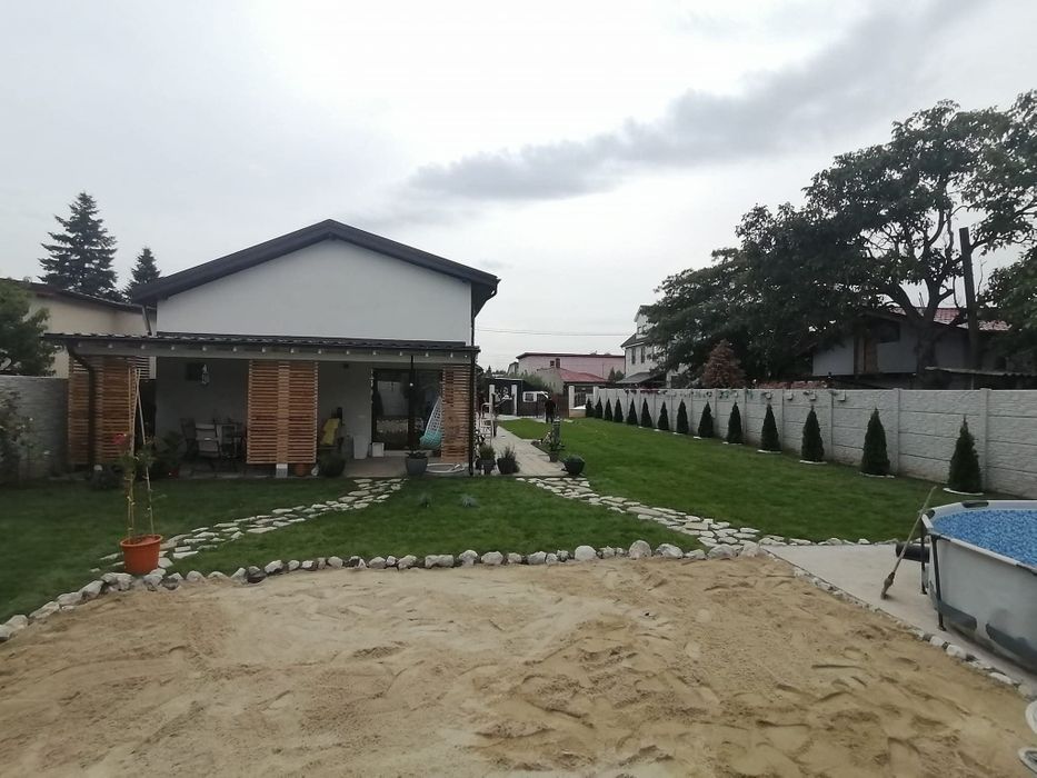 Amenajări grădini șpați verzi