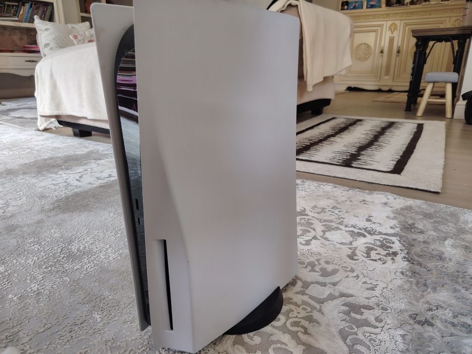 Ps5 cu disc stare impecabila 1 tb