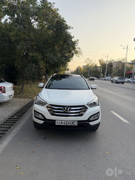 Продаётся HYUNDAI Santafee