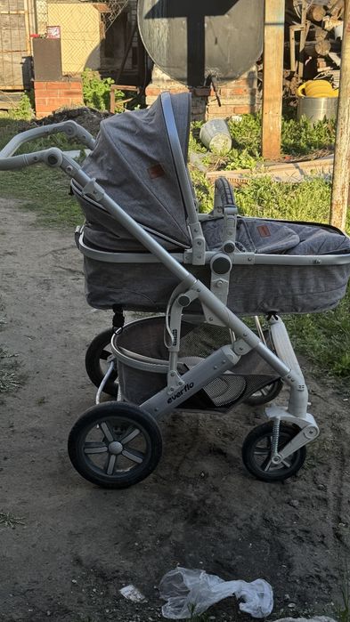 Продам коляску детскую (зима/лето)