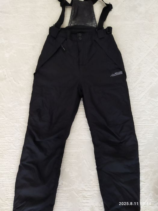 Куртки на девочку