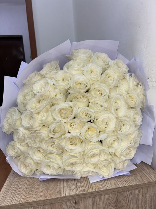 53 роз свежий букет