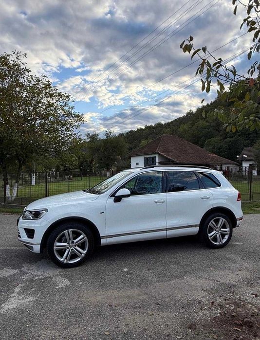 Vând Vw Touareg 3.0TDI V6 262cp Euro6