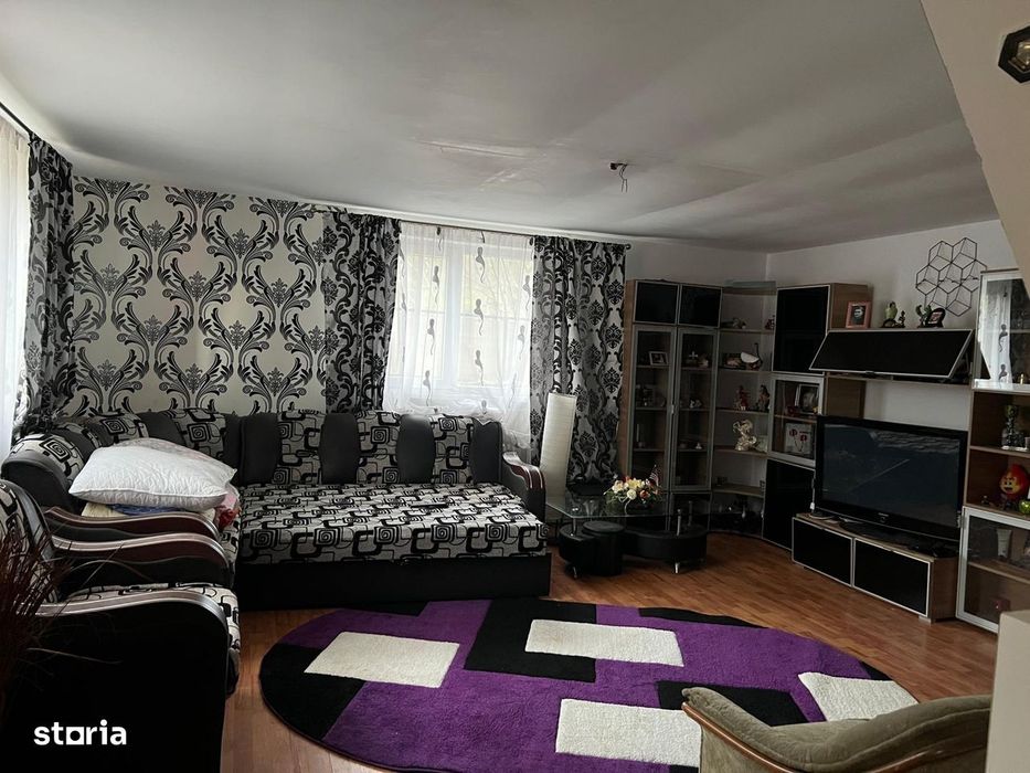 Casa de vanzare, zona Certej