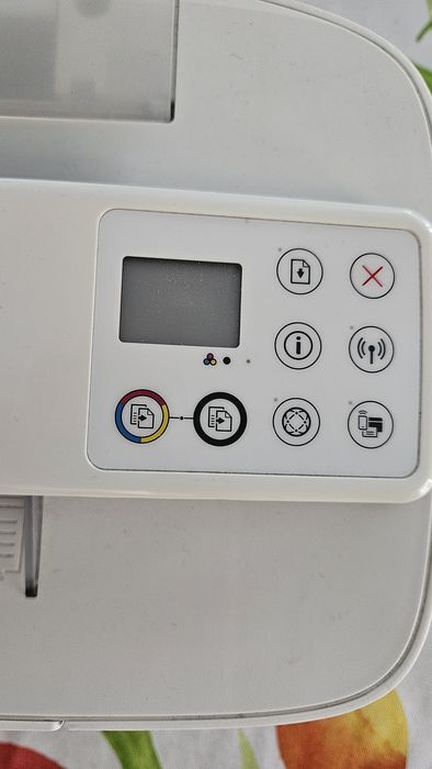 Принтер HP deskjet 3750