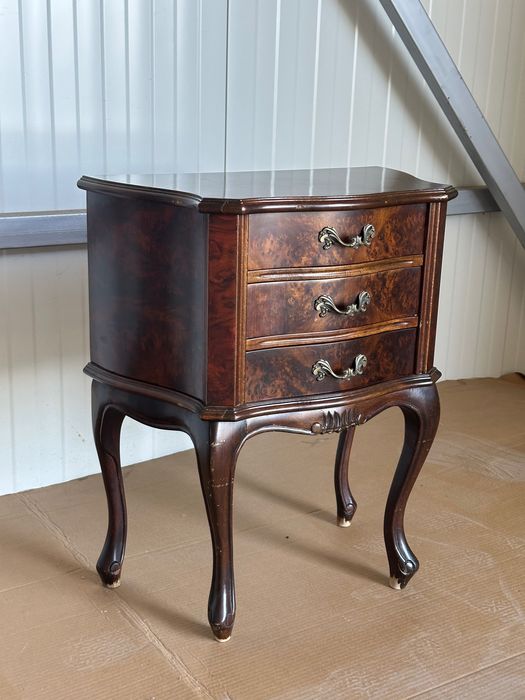 Noptiera vintage Queen Anne
