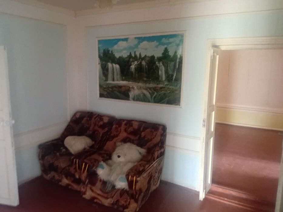 Uy sotiladi 14 sotik