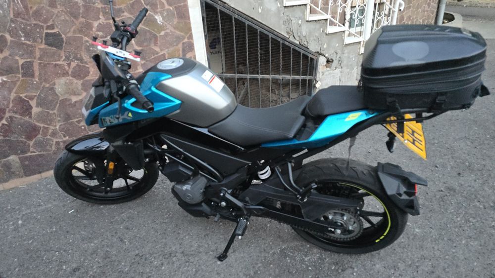 Мотоцикл CFmoto 250NK 2026 год