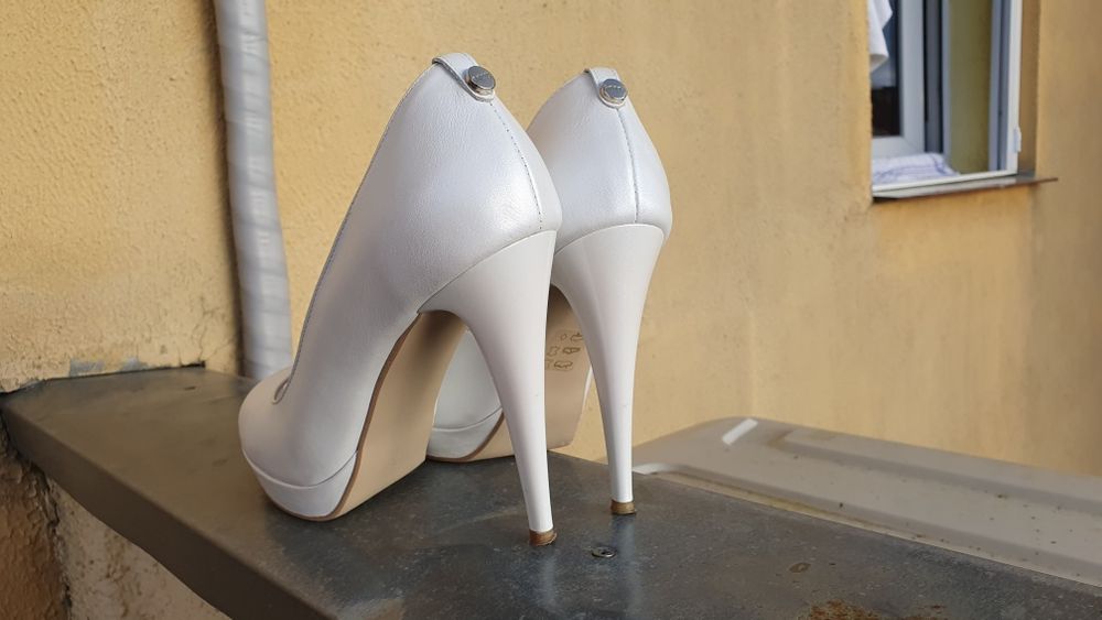 Pantofi Botta albi