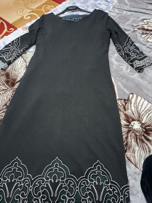 черный трикотаж. платье