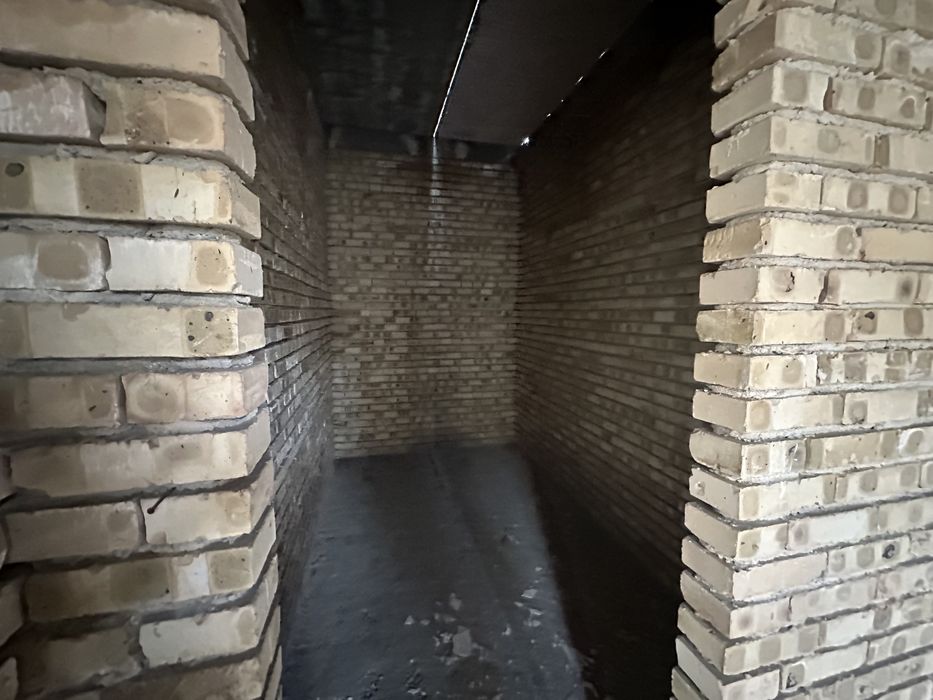 Курилиши тугалланмаган ховли сотилади!