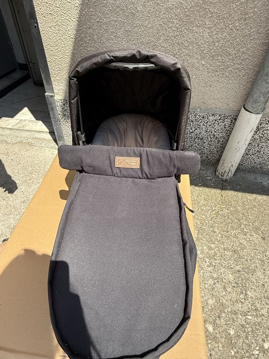 Количка за близнаци Mountain Buggy Duet v3 black , Маунтайн Бъги дует