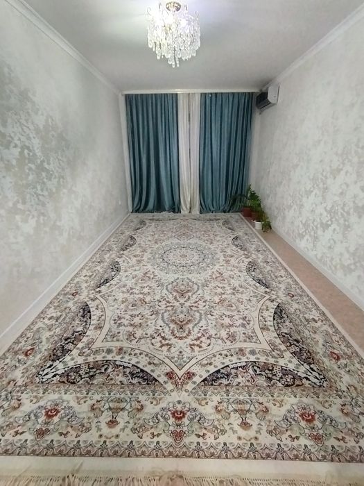 Кілем сатылады.  15000т  б/у   3×5 м