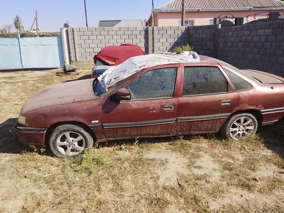 Опел в запчасти машина