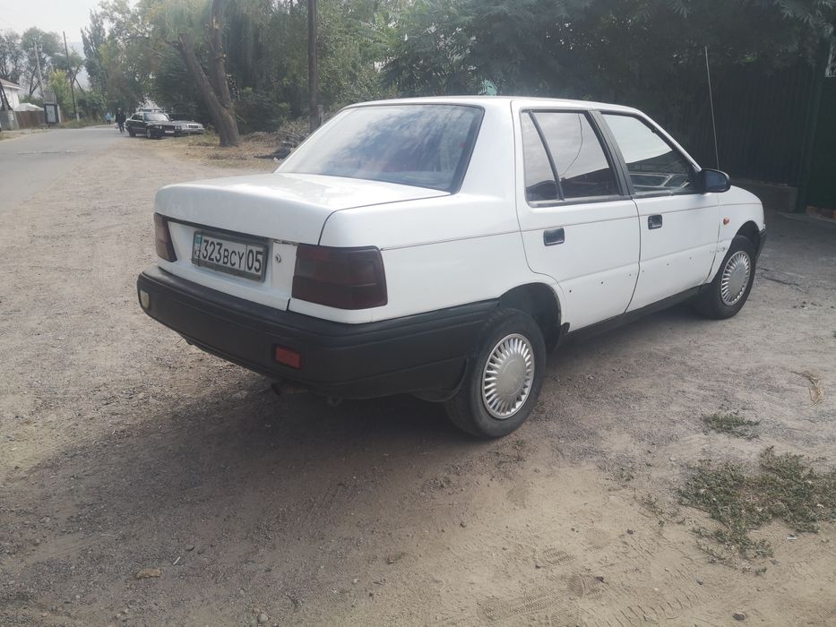 Hyundai Pony 1992 год