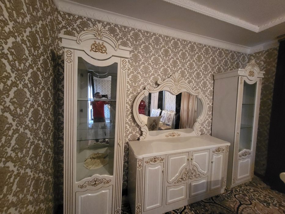 Mebel sotiladi xolati yangidek