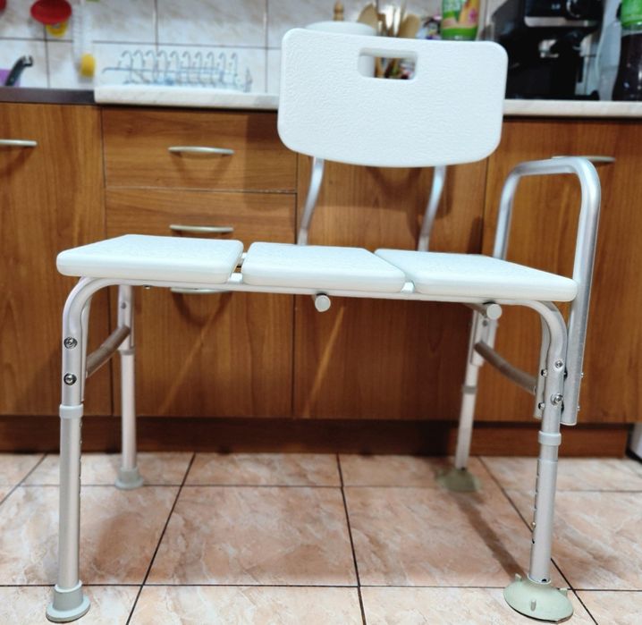 Banca (scaun) transfer pentru baie.