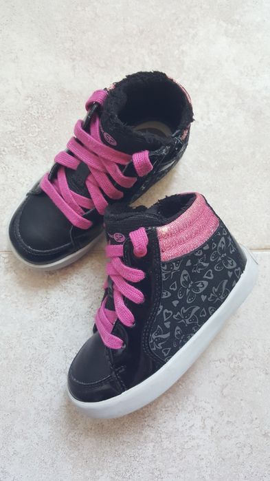 Детски обувки GEOX 25 номер