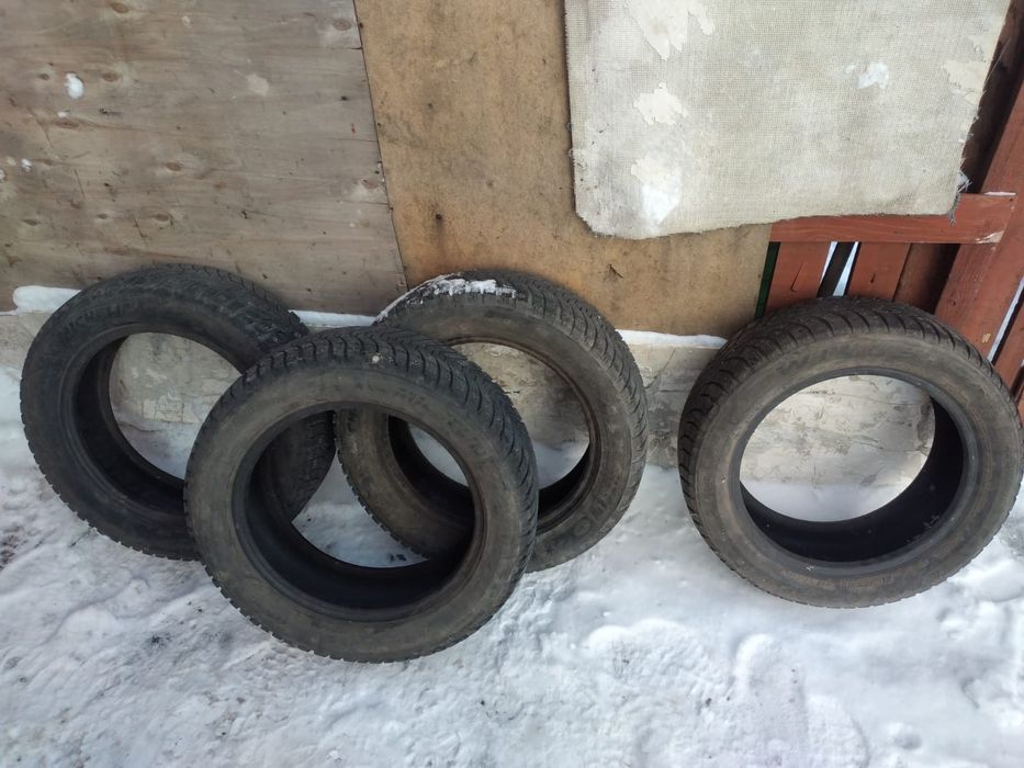 Продаются зимние шины 205/55/R16