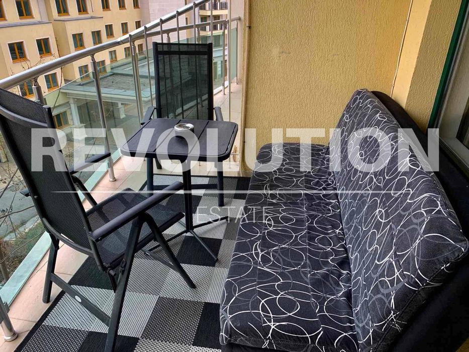 Двустаен апартамент в св. Константин и Елена!