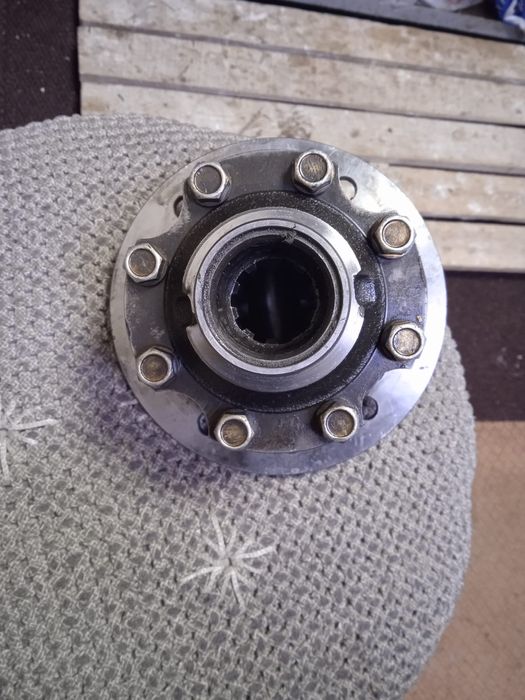 Запчасти на УАЗ, ГАЗ.