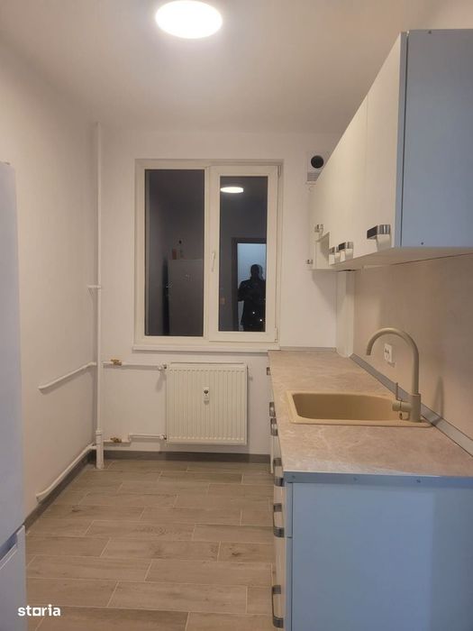 Apartament 2 camere de vanzare Drumul Taberei - Raul Doamnei