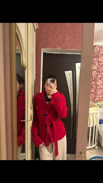 Пальто короткая бордовый цвет