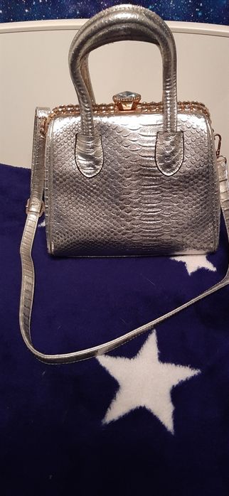 Продам сумку в хорошем состоянии