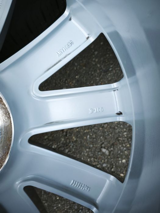 19" оригинални алуминиеви джанти за Volvo.