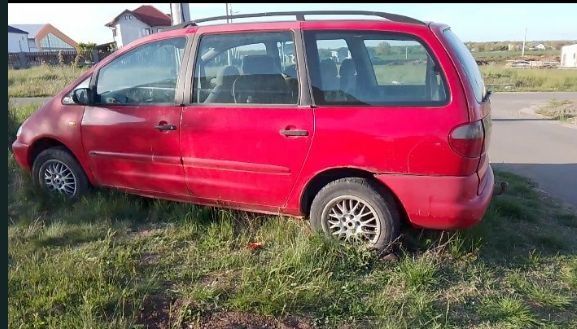 De vanzare Ford galaxy dezmembrez