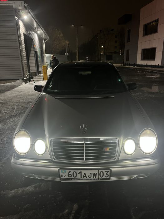 Мерседес 210 2.8