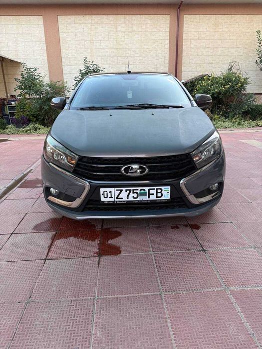 LADA VESTA сотилади