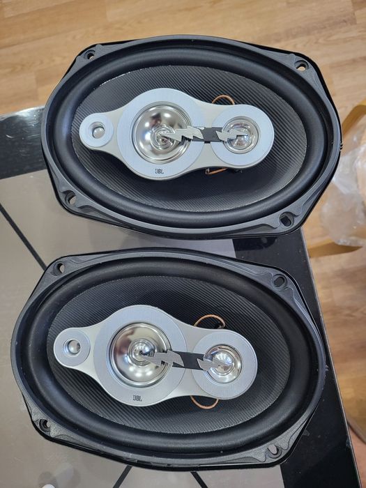 Колонки JBL-новые.
