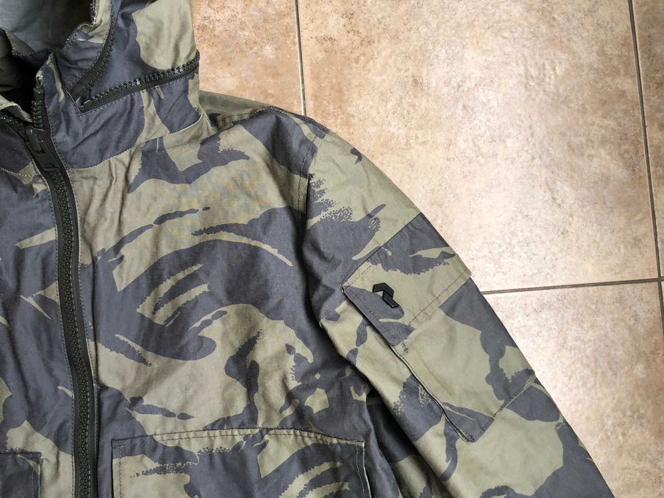 Peak performance squad camo jacket L