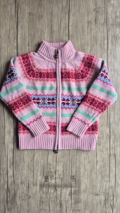 Теплые кофточки  на девочку в 2х размерах: на 3-4 года и на 5-6 лет