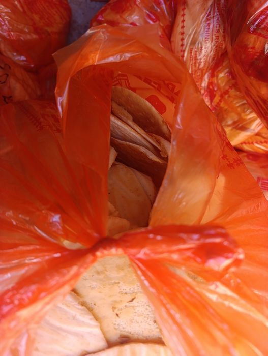 Медовые коржи на корм