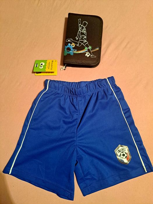 Къси панталонки FRANCE и пълен несесер