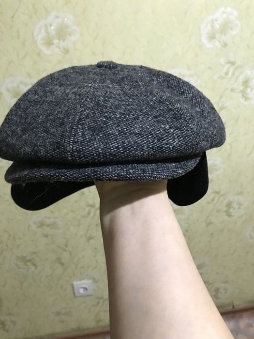 Продам кепки мужские