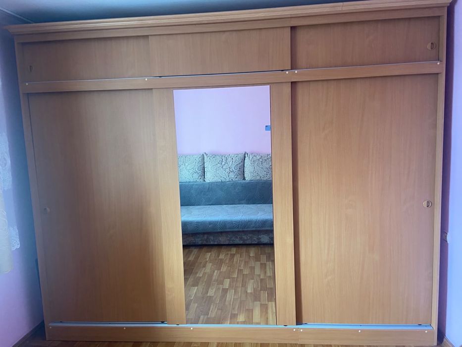 Продам гардеробный шкаф б/у