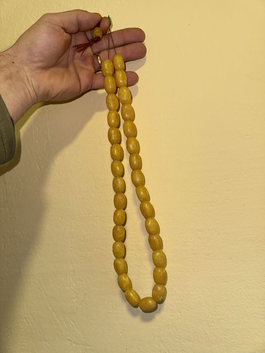 Стара кехлибарена броеница 32 бр топчета.