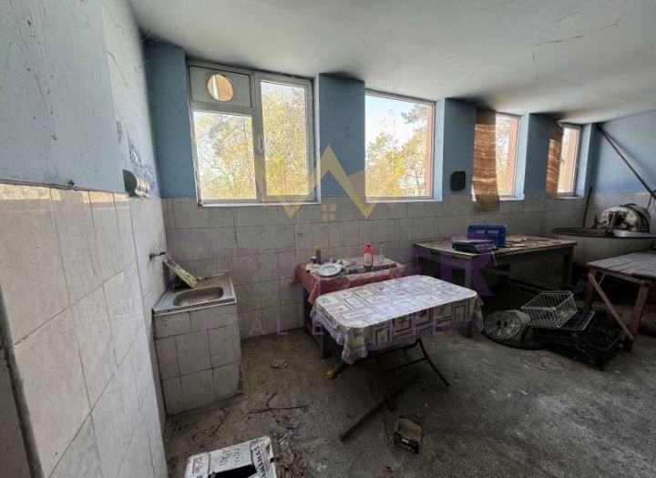 Продава се Промишлена сграда в с. Генерал Колево, Област Варна - 200 кв.м за 95 €/кв.м - Снимка #5