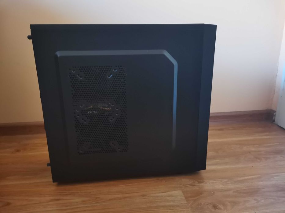 Настолен компютър *ДОБРО СЪСТОЯНИЕ*