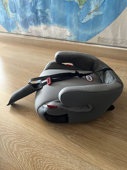 Автокресло/бустер в автомобиль