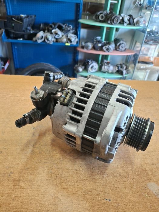 Alternator Opel Astra H G Meriva 1.7 cdti