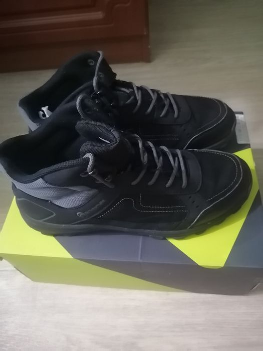 Продам кросовки! 40размера.