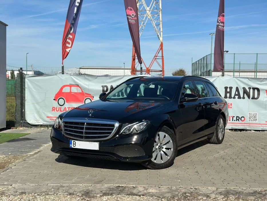 Mercedes-Benz E Mercedes-Benz E220 194 CP 4matic 14350 km